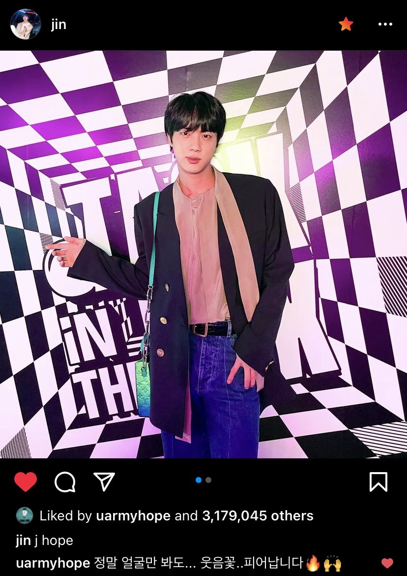 btsbaragi__'s tweet photo. 220715 Jin IG post and Hobi comment
🐹j hope
  L🐿really, just looking at [your] face…brings..a smile [to my face]🔥🙌 https://t.co/5qqyruPVmb