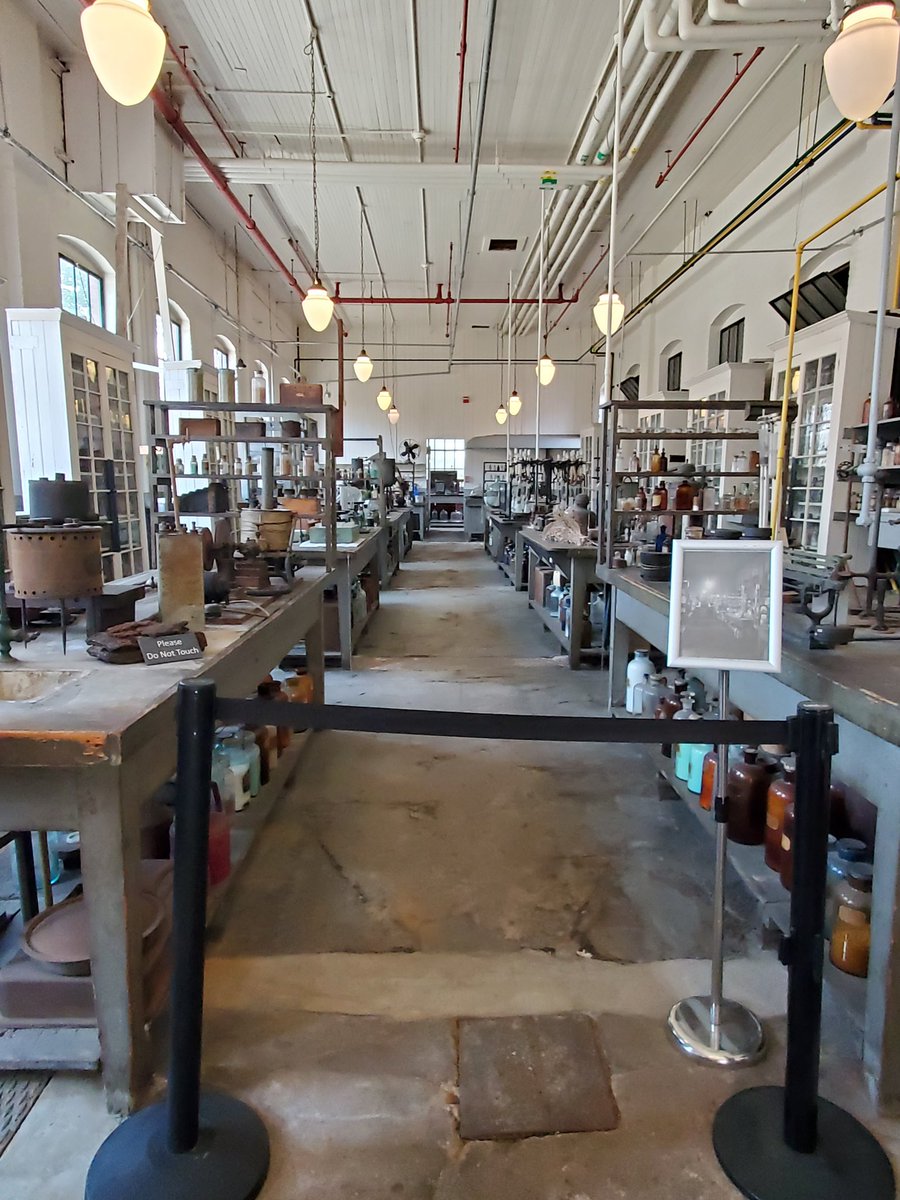 MrsLevin49's tweet image. Couldn't help but think of you @MrsHaudenschild &amp;amp; our AP kids while visiting @ThomasEdisonNHP today!  His chemistry lab was a sight to see!  Wish it was closer to us, what an awesome field trip it would make!