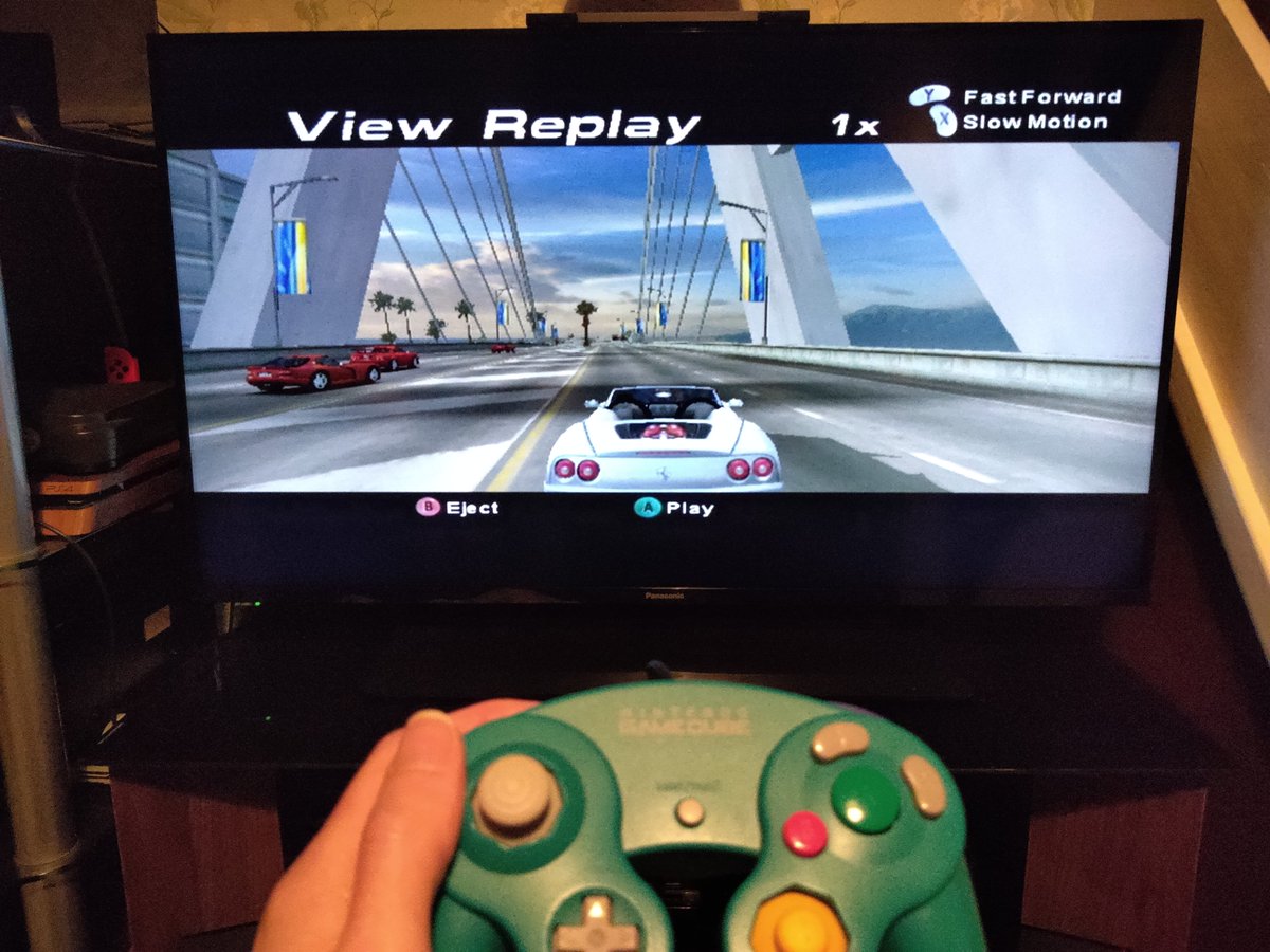 lilock33's tweet photo. Got in a bit more Need for Speed after work this evening. 😊

#RetroGaming #GameCube #NeedForSpeedHotPursuit2 https://t.co/YQ0kPhtuzr