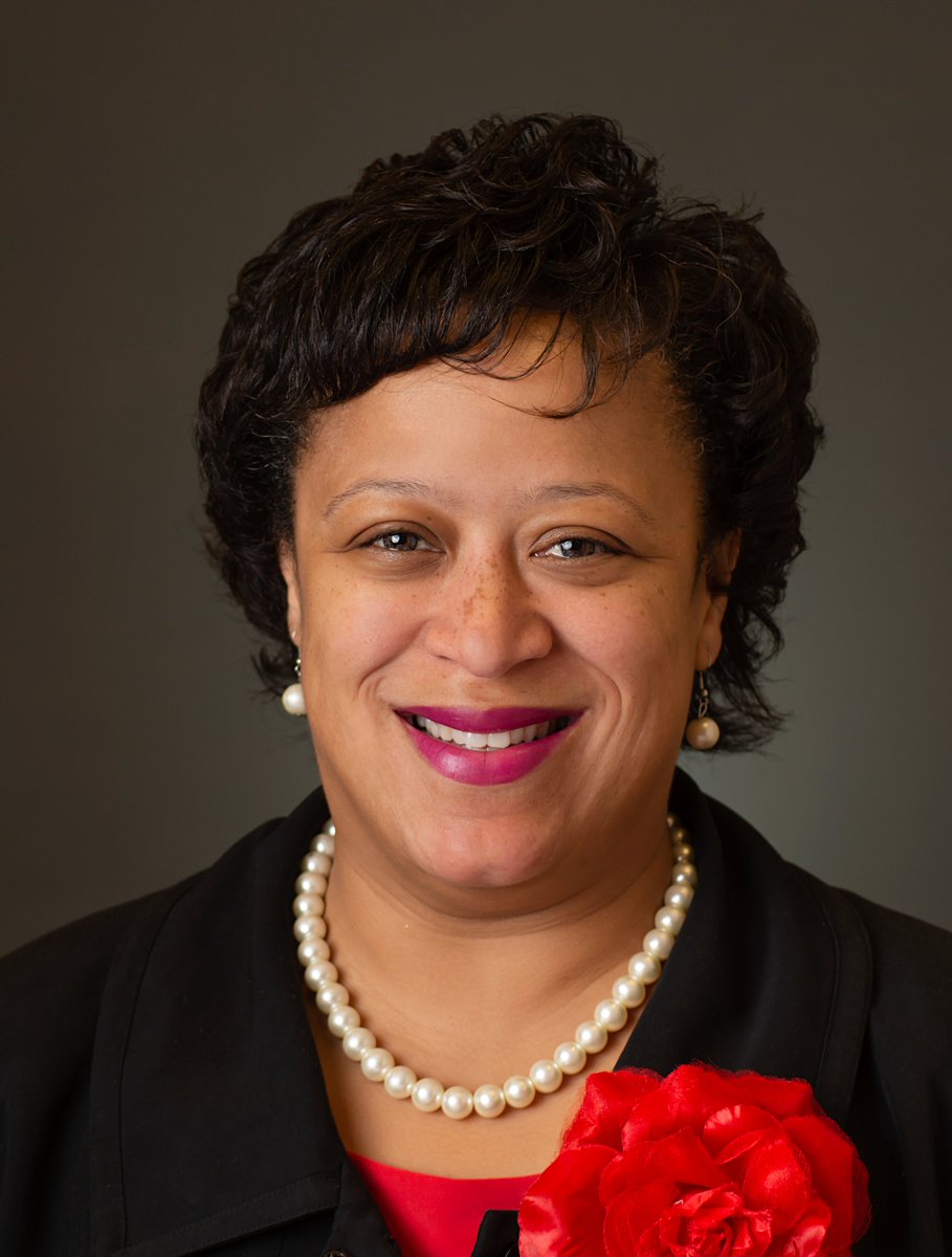 The Tennessee Education Association calls on Tennessee Governor Bill Lee to sever ties with Hillsdale College and support legislation to limit the power of the state charter commission, restoring local control in public education. TEAteachers.org/fire-Hillsdale🛑#lies2privatize