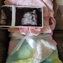 JadeIsToxic124's tweet photo. I totally forgot to share we are having another little girl. She is due Nov. 7th https://t.co/fcDSa9J8f4