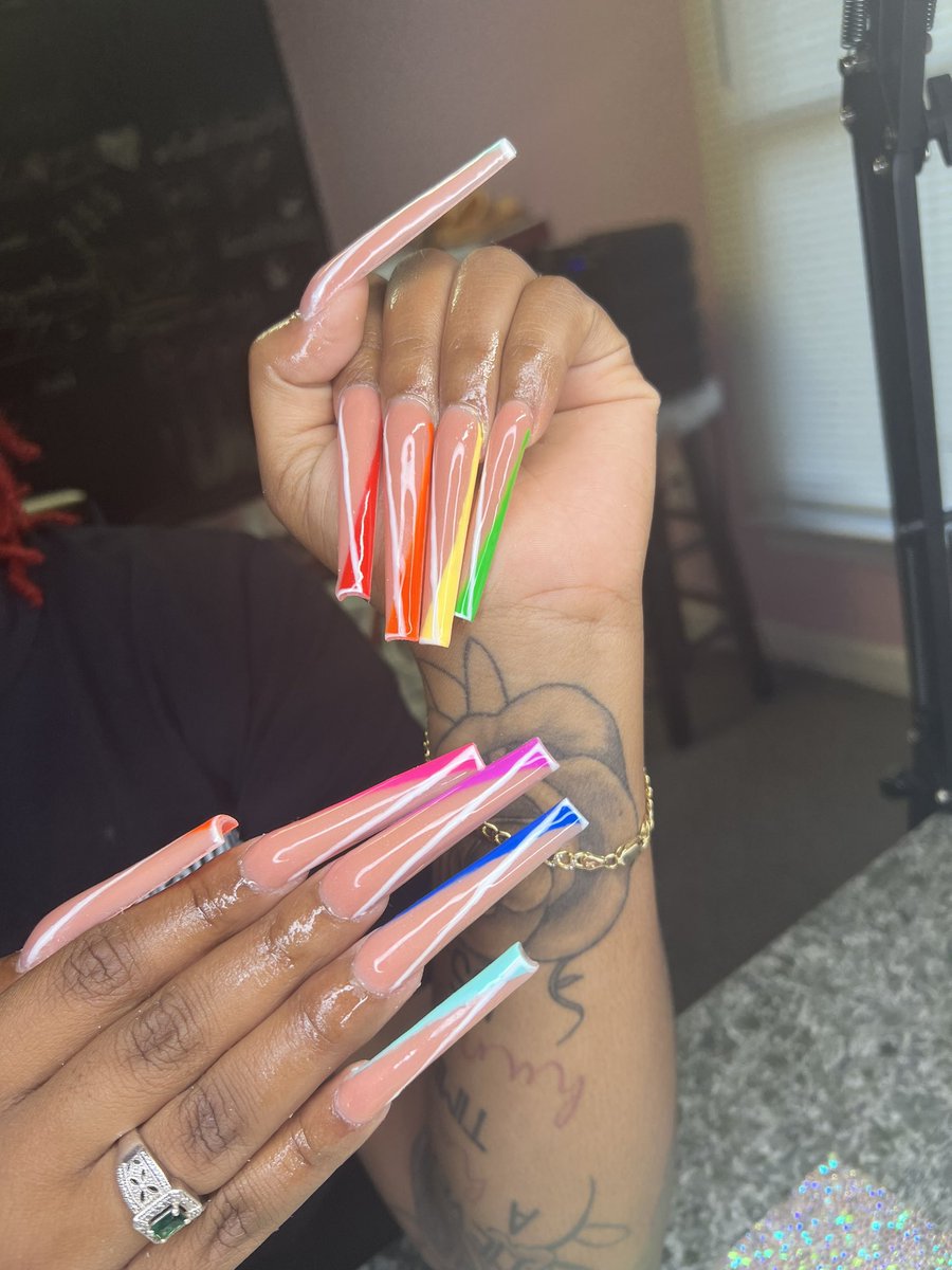 Shordewho's tweet photo. Hi, please support my small business.

Dm to make a booking I'm based in Greenville, Nc

#greenvillenc #acrylicnails #nails #blacknailtech https://t.co/lDEpqu7JOG