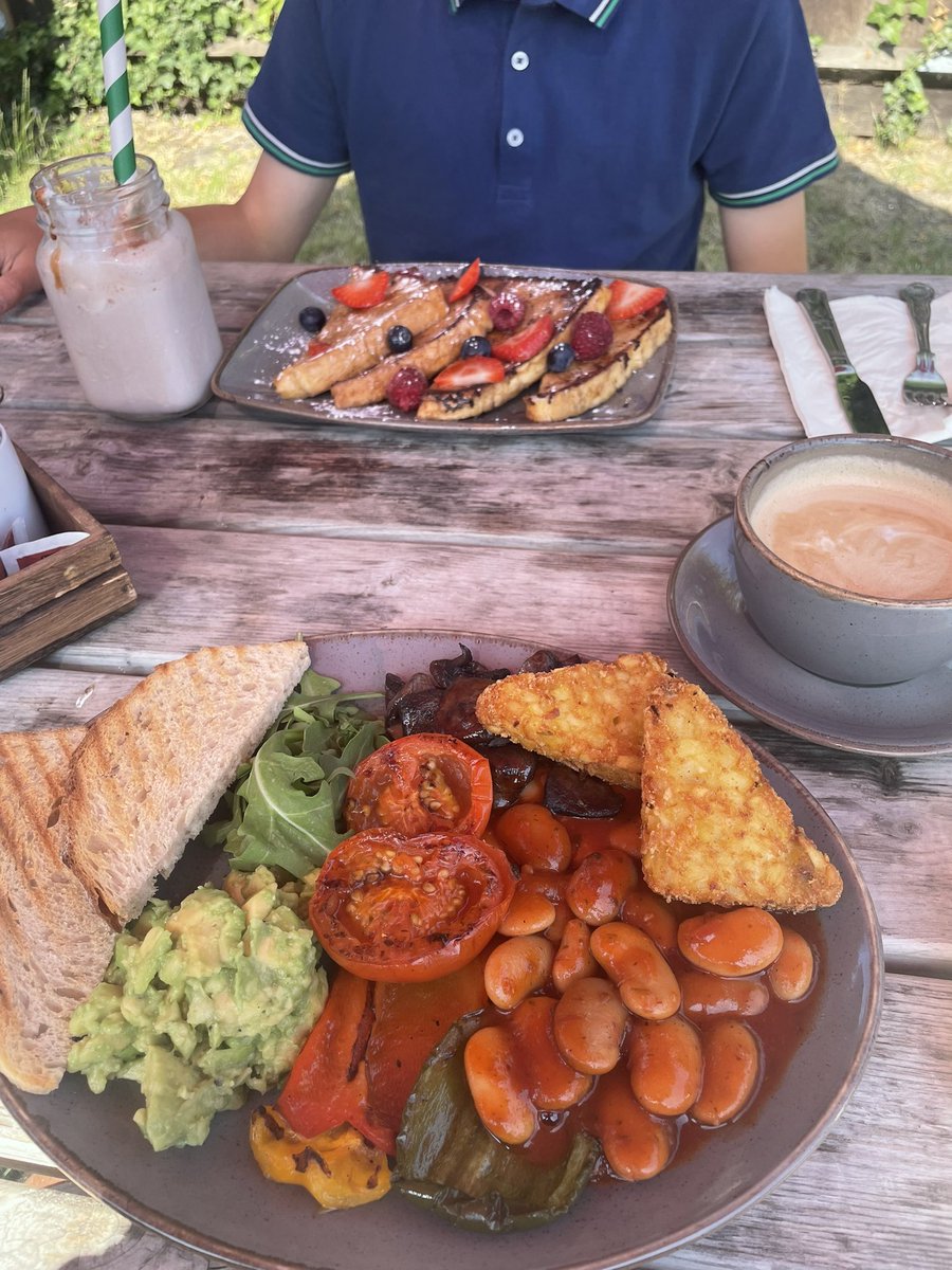 Geraint Jones tweet media