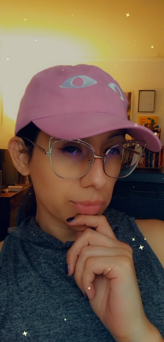 Volvieron las CACHUCHAS DE LOS👁️👁️!! Ofrecen protección contra el mal de ojo, mal del puerco, frío de muerto entre otros males chocarreros. Aun están en preventa en gatosaurio.com