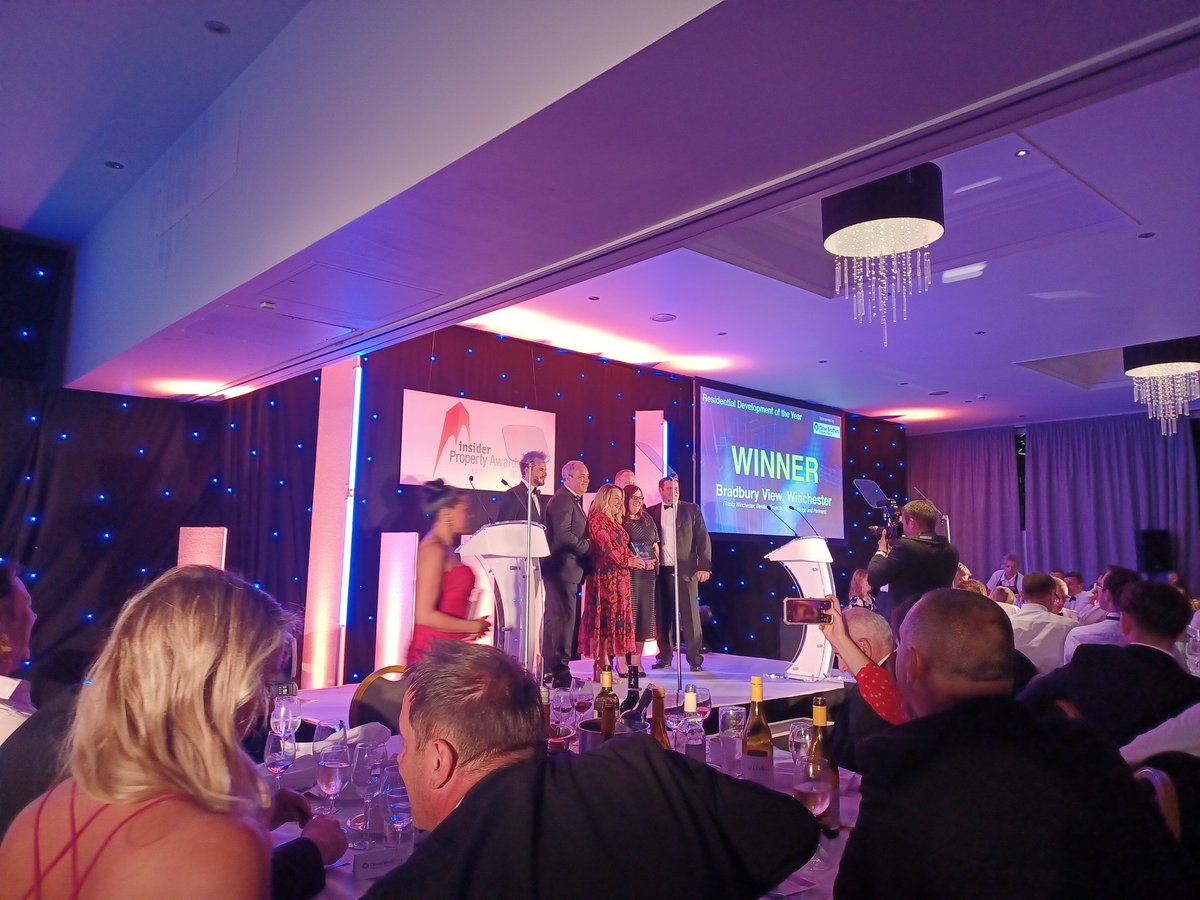 PhilipInsider's tweet photo. Fourth award at the @insiderseast SE Property Awards is for the Residential Development of the Year, sponsored by Close Brothers Property Finance. And the winning development is Bradbury View, Winchester @Trinity_Winch #SEProp https://t.co/Rije3twqh9
