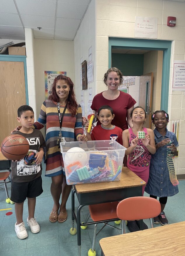 @CareCentrix, Thank you so much for your thoughtful donations to María Sánchez School! The donations that arrived after the game are being used for Early Start, our summer school program, as an attendance incentive. @Ms_Zanghi @corinne_barney @Hartford_Public @HartfordSuper