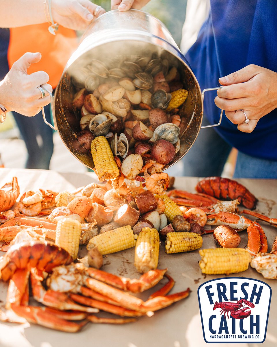 Fresh Catch Giveaway 🦞 We’re giving away a full clambake kit with a boil/steamer and a $100 grocery gift card!

RT &amp; Follow to win!