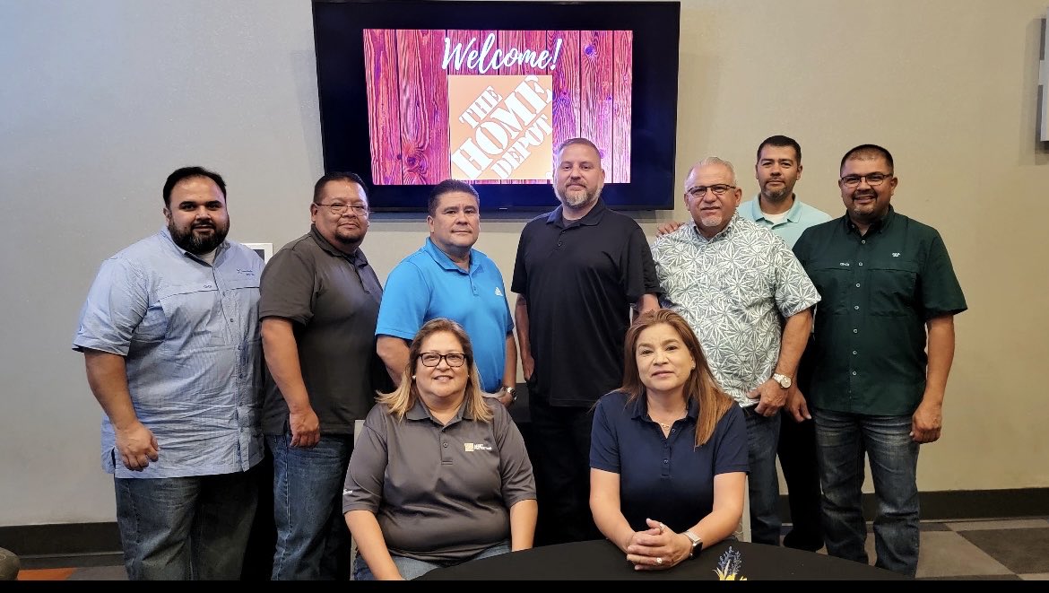 Rogelio Sendejo (@sendejoroy12) on Twitter photo Great staff meeting and team build today in D160! Thank you to this SM team and support staff for all your hardwork! <a href="/CourtneyMKorkow/">Courtney Korkow</a> <a href="/bjp84/">BJ Powers</a> Great staff meeting and team build today in D160! Thank you to this SM team and support staff for all your hardwork! <a href="/CourtneyMKorkow/">Courtney Korkow</a> <a href="/bjp84/">BJ Powers</a>