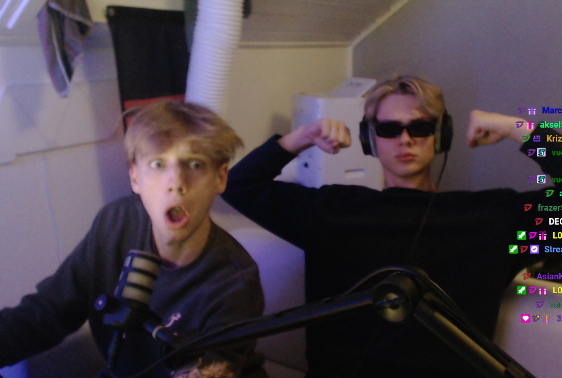 detoo_'s tweet image. GAMBA MED TRYM OG DEPY😍

KOM DEG INN💸💸💸💸
twitch.tv/detoo