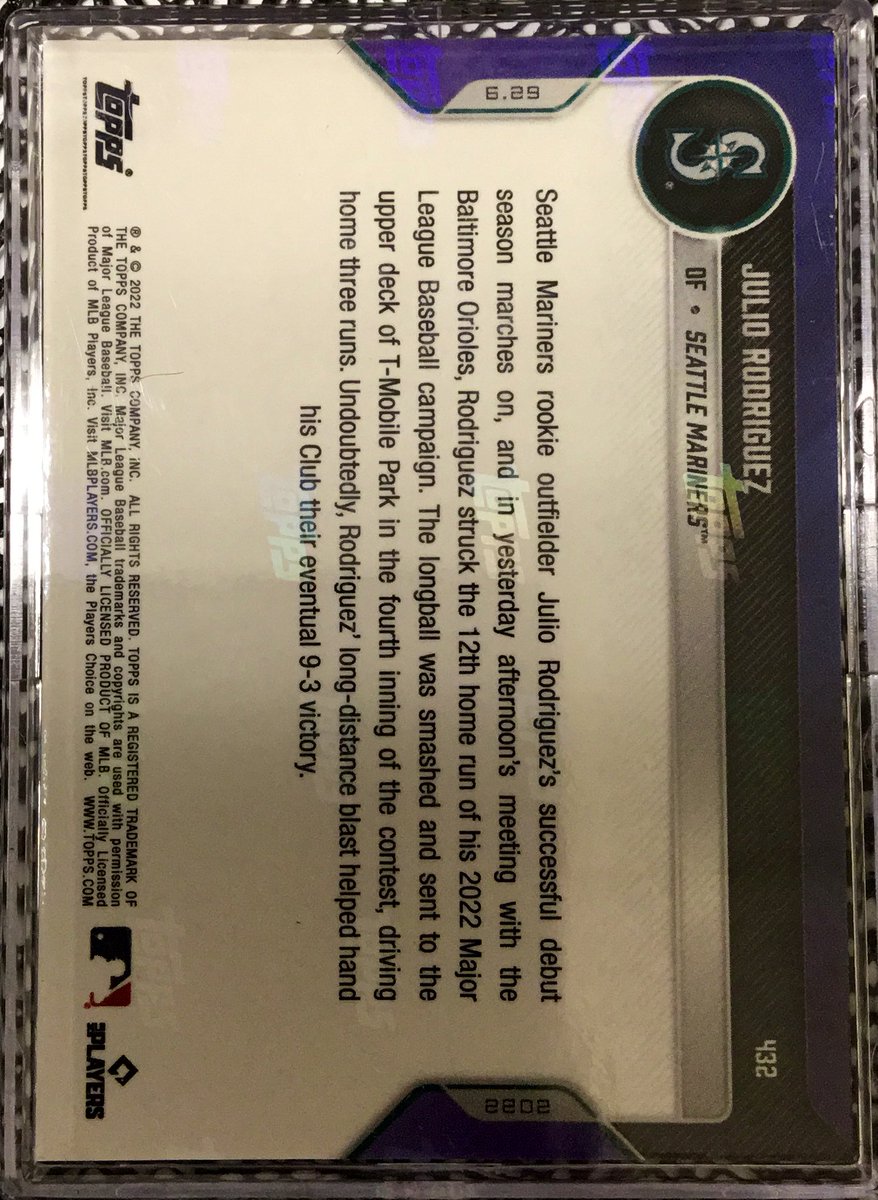SadTylerShad's tweet photo. @Topps Now #432 @JRODshow44 Upper deck blast leading to 9-3 victory! @Mariners 🔥🔥🔥🔥🔥 #mlb #topps #bigmanshit https://t.co/M3hJtki0ou