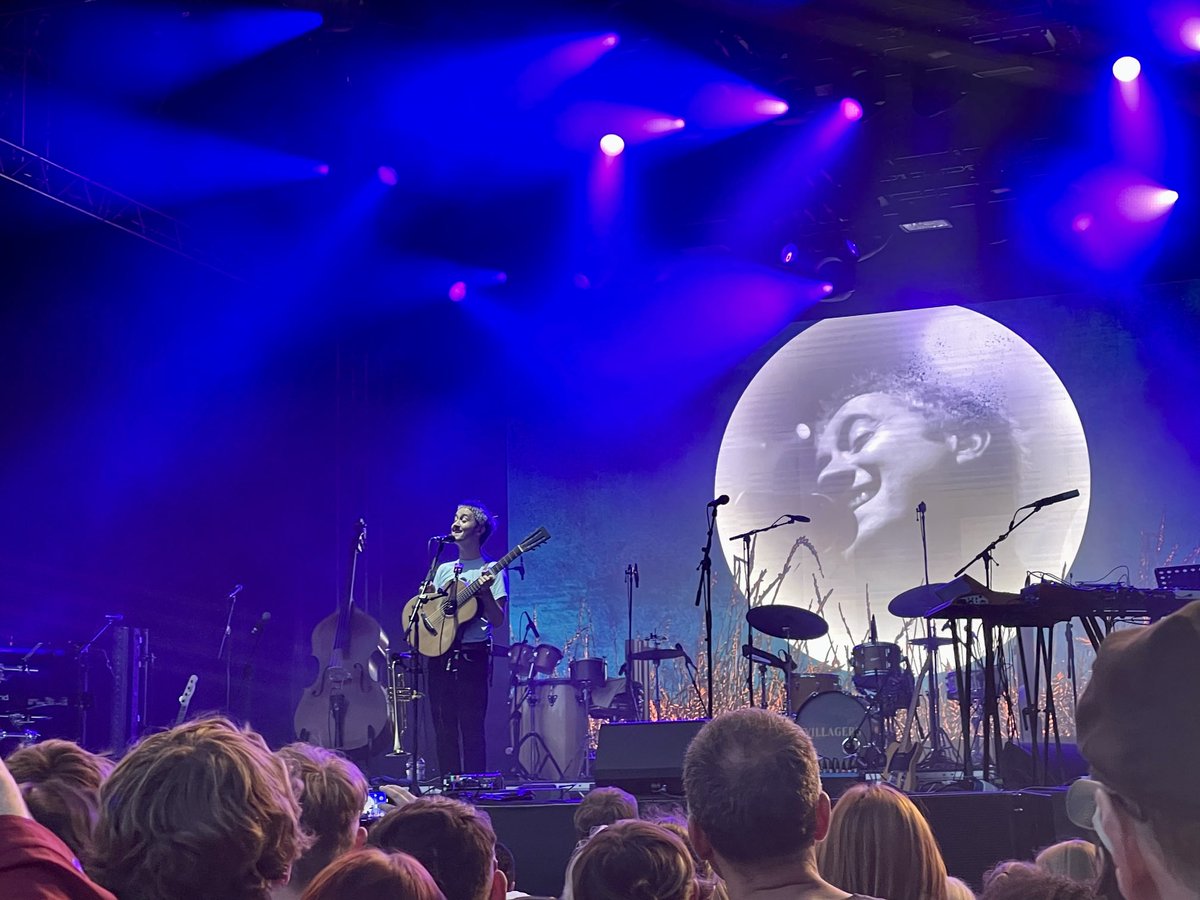 A truly stunning gig ⁦@wearevillagers⁩ ❤️ Amazing to be at a gig where you could hear a pin-drop in the crowd. No chats during it, just people there for the incredible tunes. What a show 👏