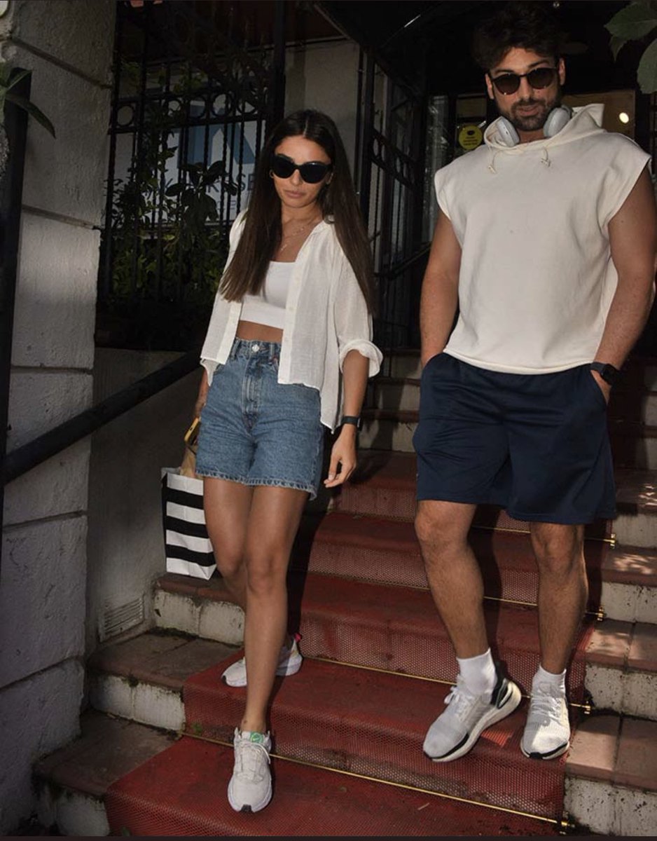 arab2turk's tweet photo. #AycaAysinTuran #AlpNavruz 
الب نافروز و ايتشا توران في اخر ظهور لهما https://t.co/ZB80TilppQ