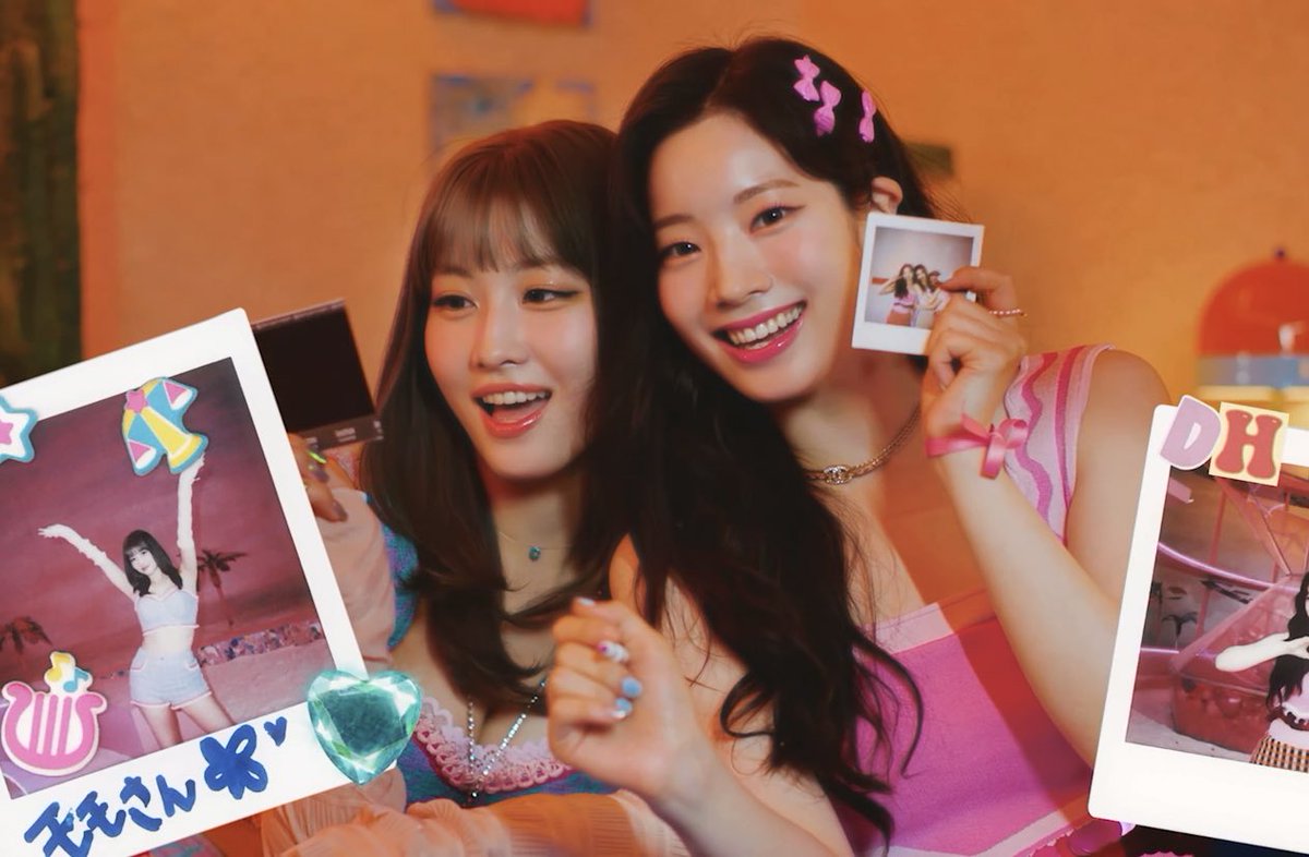 galleryhirai's tweet photo. OUR MOMO AND DAHYUN https://t.co/T3i1c0ZMad