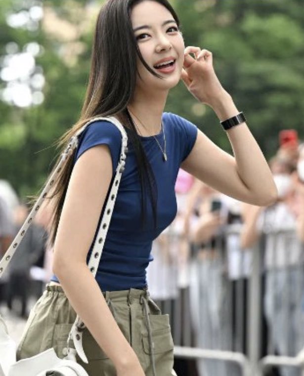 inthemood_wi's tweet photo. น้องลีอาตัวแม่y2kมากกกก 💅🏻💙 

#itzy #Lia #ITZY_CHECKMATE https://t.co/gPtYFC3Xvj