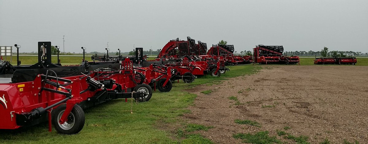 ProAgEquip's tweet image. New paint is filling up the lot in Grafton.