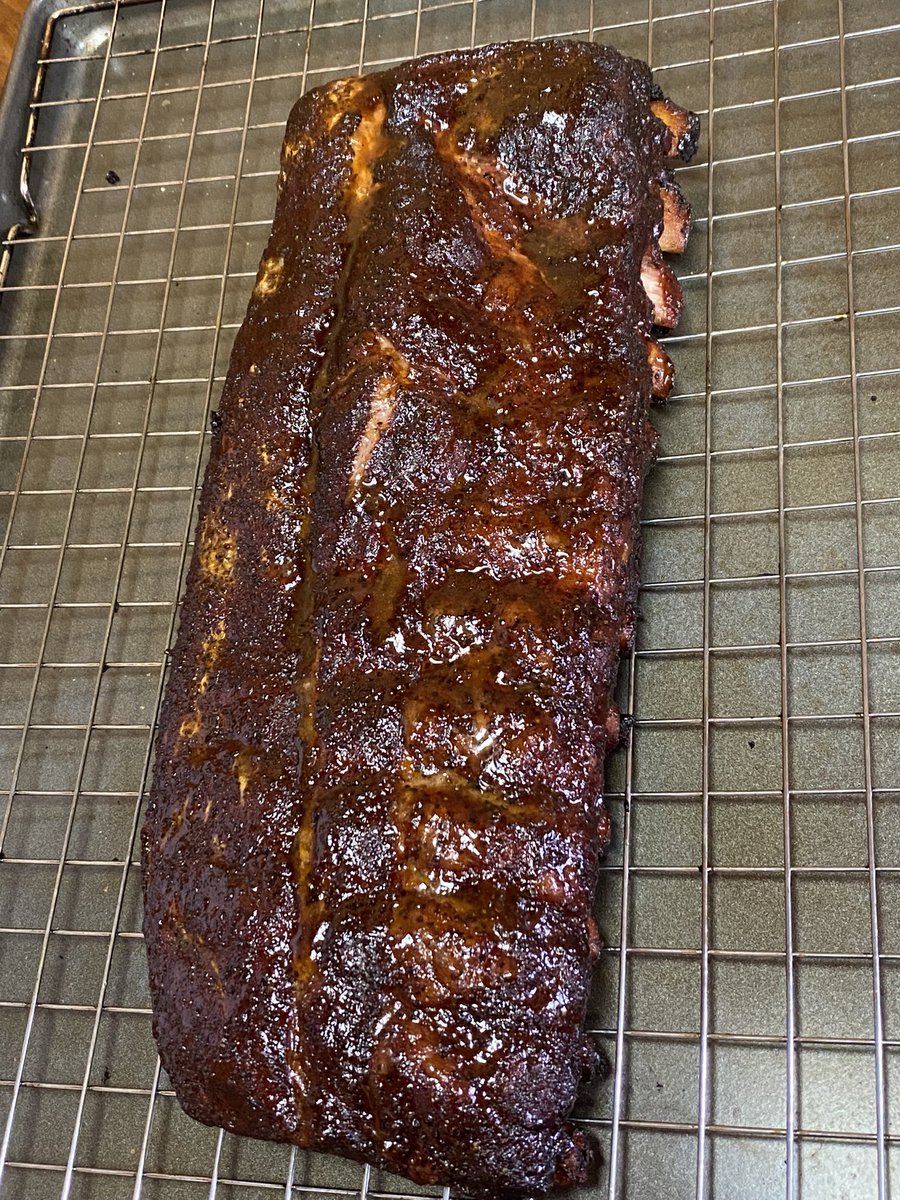 ThatDudeBBQ's tweet photo. These #ribs were #money!!! Used #PorkPuller rub on Ol Faithful the #stickburner with butter and honey. Came out fantastic!! #customer was super excited and couldn’t wait to get home! #bbq #barbeque #Ennis #Texas https://t.co/BF3L7Gm0em