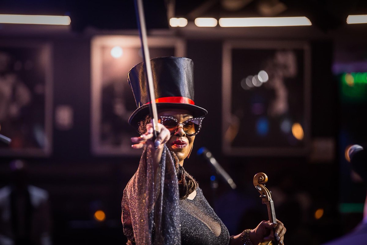 Still beaming from last weekend‘s concerts w/my “girls”…Tracy Hamlin and Karen Briggs! #girlsingowns Benefiting <a href="/SWMScholarships/">Students Without Mothers</a>