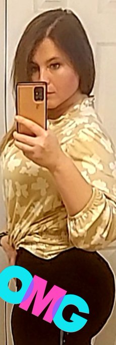 That's me baby 🥰💯 #FeelinMyself https://t.co/FZffPhFZlP<a href="/tag/feelinmyself"class="tags">#FeelinMyself</a>