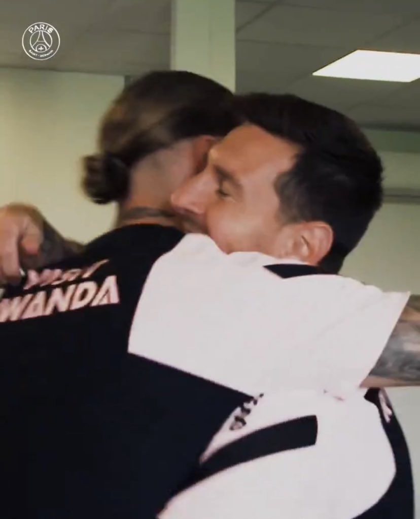 Je Suis Mark tweet media