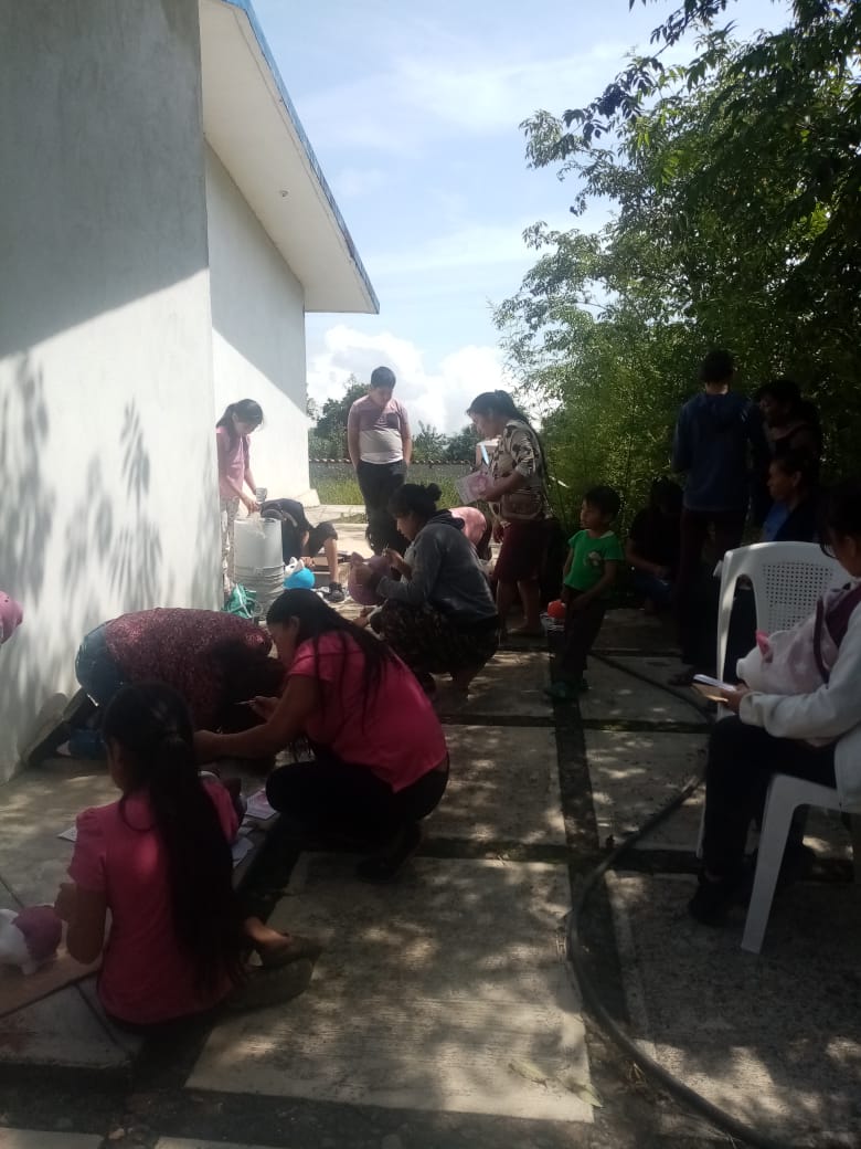MISOCA_AC's tweet photo. El 25 de junio, la promotora Petronila Mancilla Peralta realizó su taller para el fomento del ahorro familiar en Tacolzoman, mpio. de Tetela de Ocampo, Puebla, como parte del proyecto "El A-B-C para fomentar el hábito del ahorro en mujeres indígenas y rurales"
#MonteDePiedad https://t.co/BcuGRM6QmE