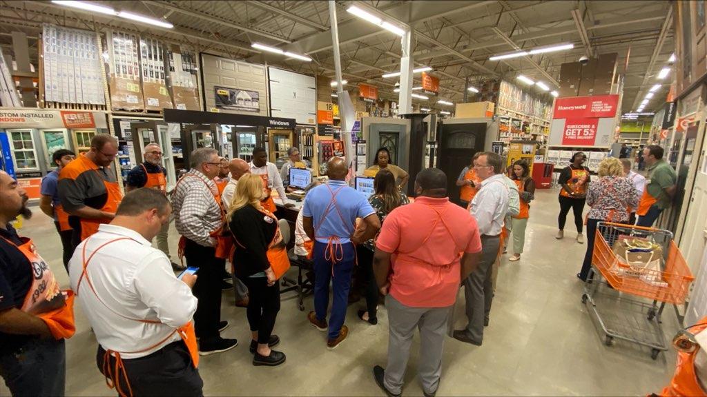 HomeOakbrook's tweet photo. Great Services Visit today @ OBT, Thanks for letting us tell you about our "services train"!  Congratulations to SASM Cindy on her well deserved executive award for driving specialty and services! @aldakonda @LemmaTony @cindysasm @VFrezell @jgirv257 @andresears18 @timwilkerson5 https://t.co/e9RyTd7U9i