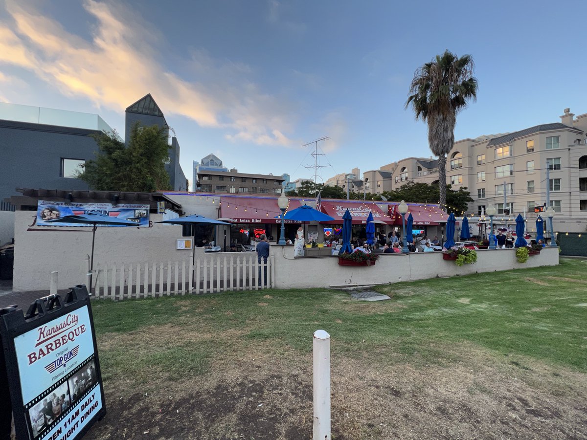 jasemccarty's tweet photo. Cool, #TopGunHouse today, & the #TopGunBar / MCAS Miramar the other day. #PTO https://t.co/BQmcFyu7cV