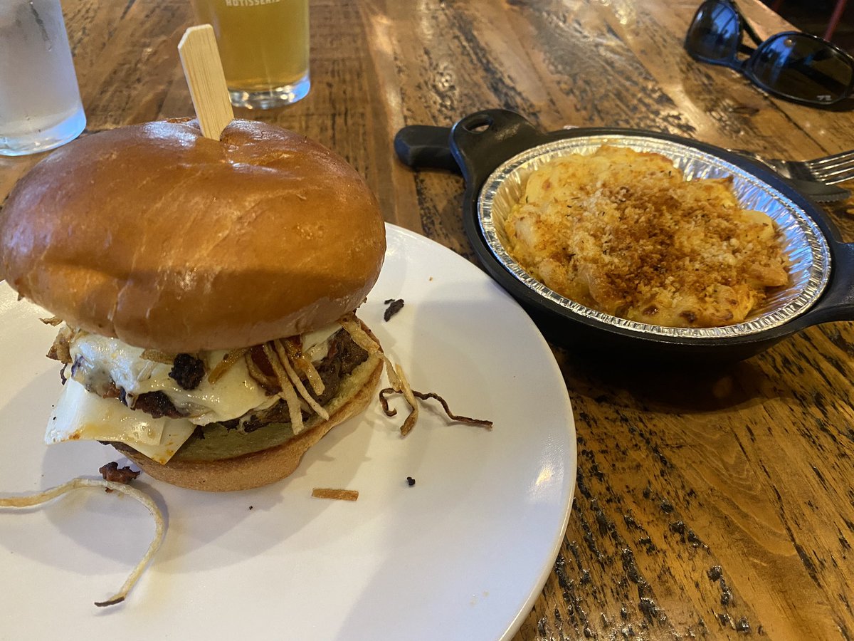 cincygreghoodin's tweet photo. Stop 3! celebrating #cincyburgerweek & #NationalMacAndCheeseDay accordingly @RevolutionOTR @CincyBurgerWeek with the Amador in double decker form and side of smacaroni and cheese #dinelocal #eatcincy @CityBeatCincy #cincinnatieats #getcheesy https://t.co/fs9Y0piy8N