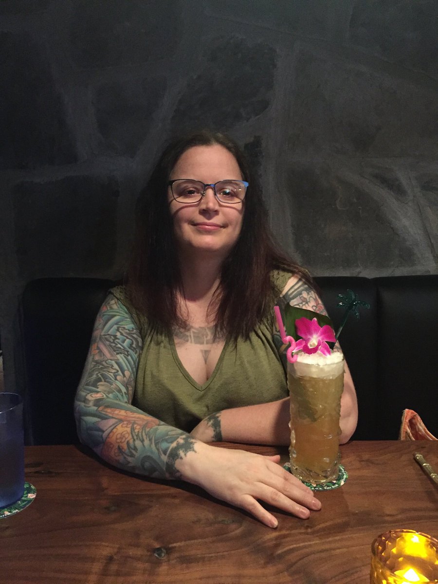 facesunderwater's tweet image. I adore all things tiki. #tiki #fruitydrinks #Aloha