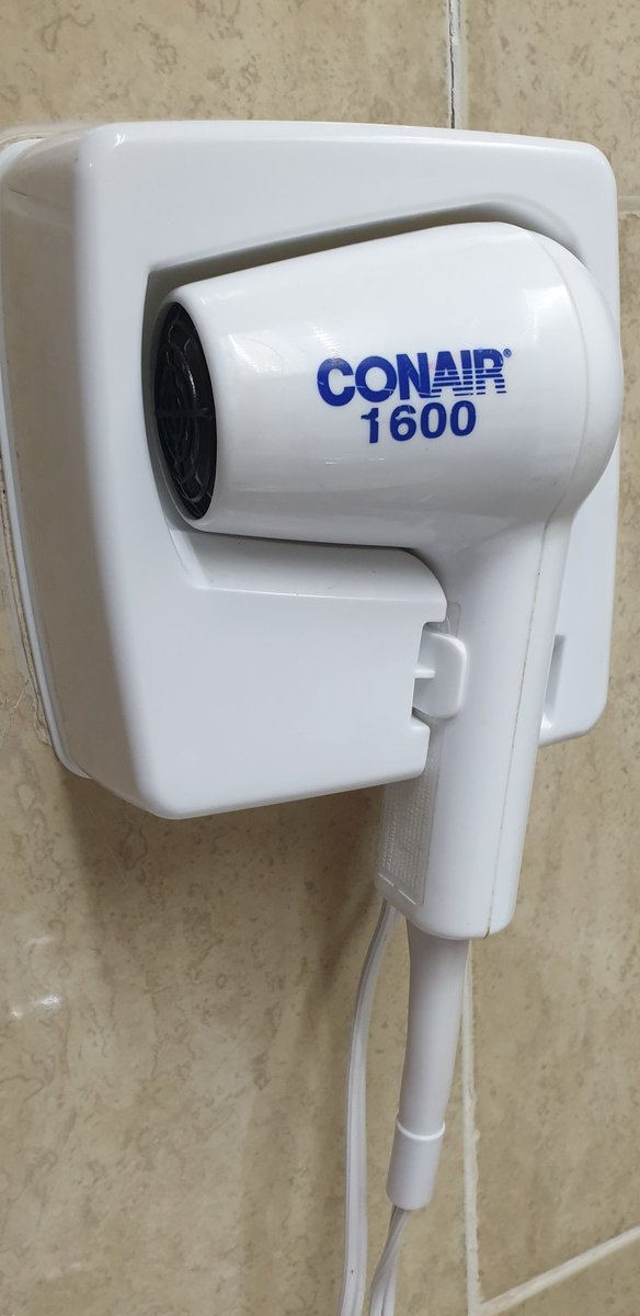 These sequels are getting lazier and lazier. #conair #moviesequel