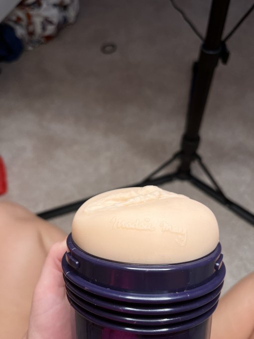 i&rsquo;m officially a @Fleshlight pro girl!!! MY DREAMS ARE MADE!!! i&rsquo;ve been so excited to announce this<a class="tags" href="/tag/fleshlight">@fleshlight</a>