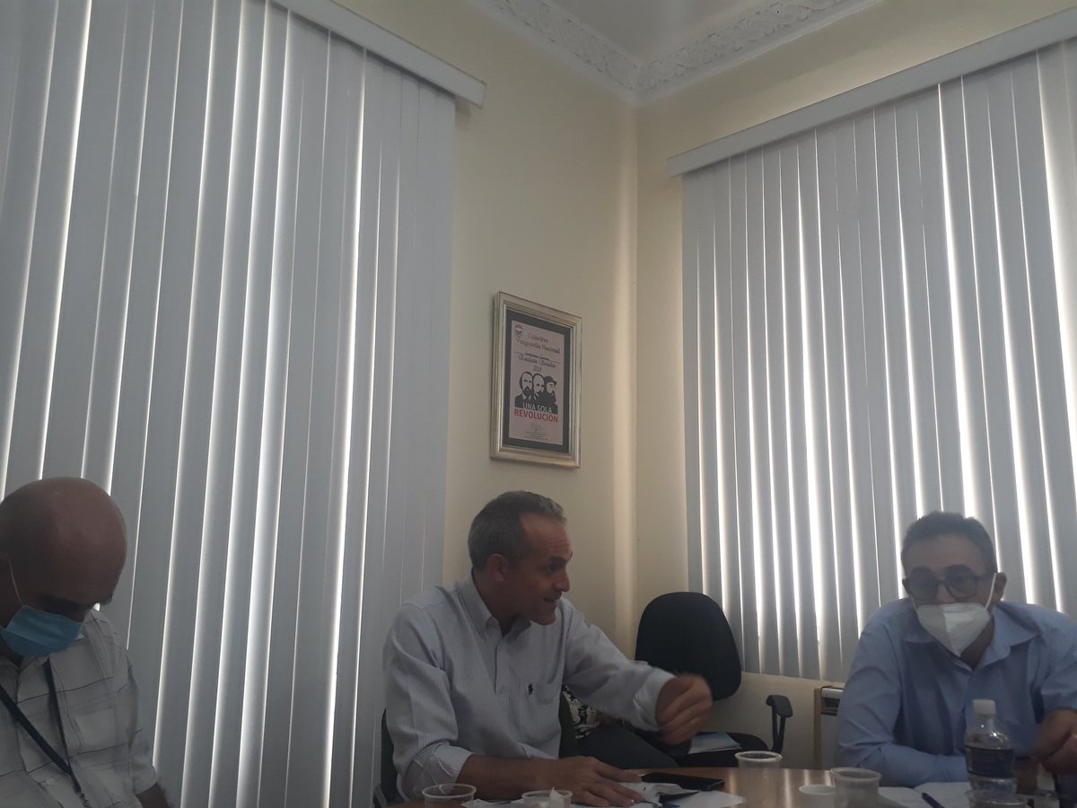 MaraLui85005402's tweet photo. 🇨🇺Preside @ArmandoRguezB en @cuba_gamma reunión de la Secretaría del #MacroprogramaCTI. Se presenta la propuesta del Sistema Nacional de #Investigadores y Tecnólogos y los retos para las Empresas de Alta #Tecnología en la actualidad. #Somos🇨🇺 #CubaVive @InesMChapman @ElbaRosaPM https://t.co/4AuBjTSLnj