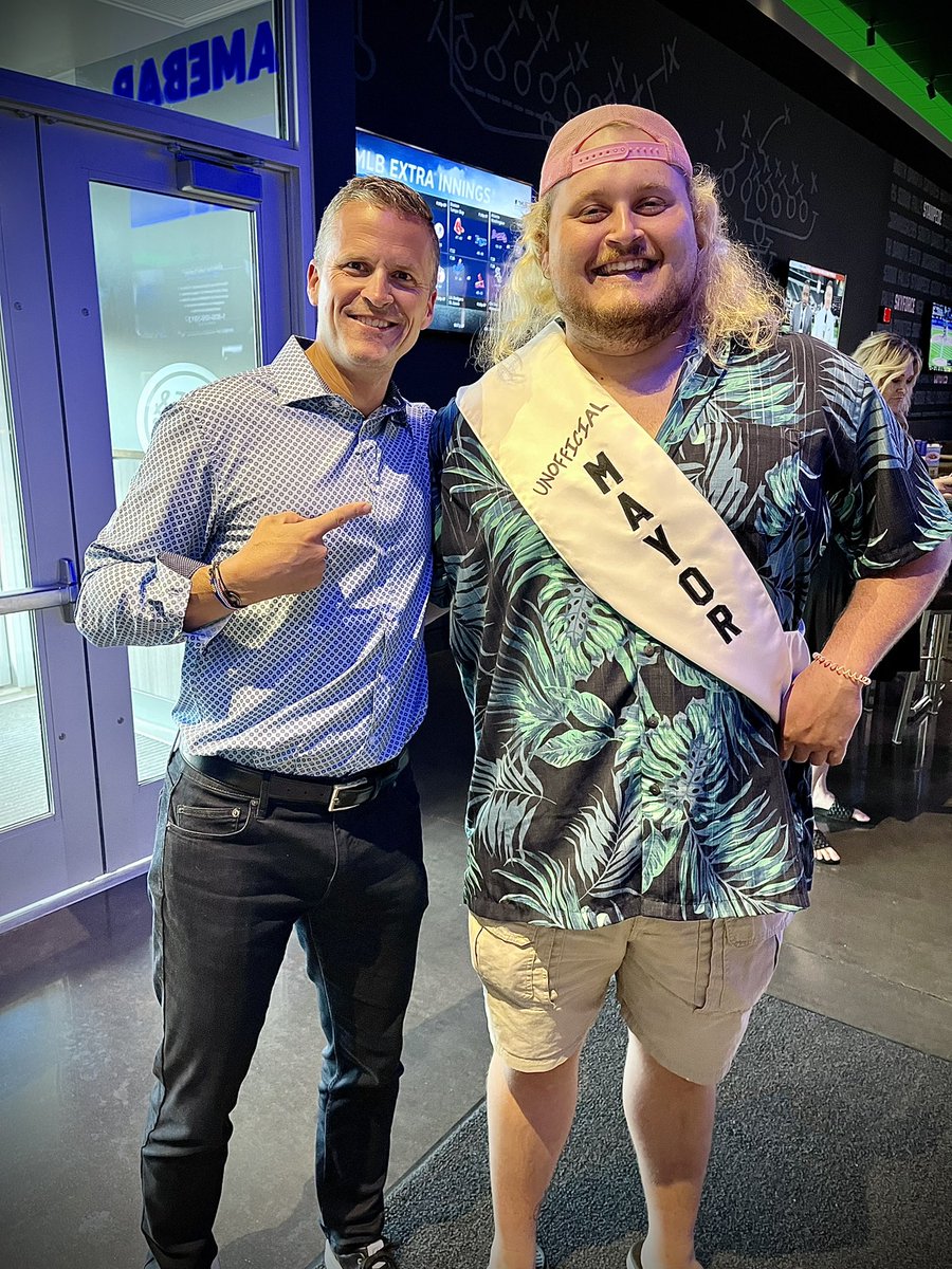 Today I officially declared <a href="/TheBigAndSexy70/">BRYCEWOLLMANN!!!</a> the unofficial Mayor of Sioux Falls in an intimate but tasteful ceremony at Dave &amp; Buster’s.
