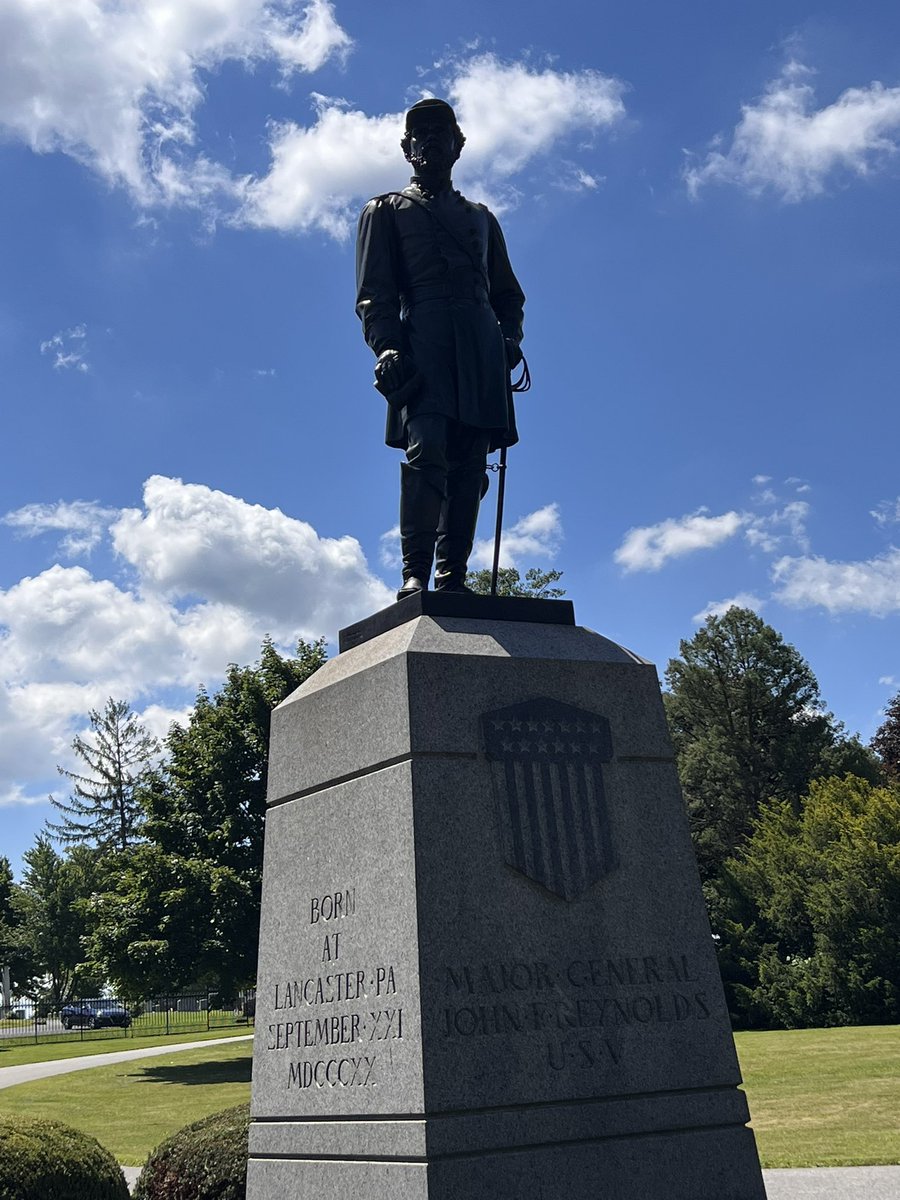 MrShaneGower's tweet photo. Earlier today we visited the National Cemetery at Gettysburg! #socstudme #sschat @GettysburgNEH #nehwhyhere https://t.co/vSCPiQTbp7