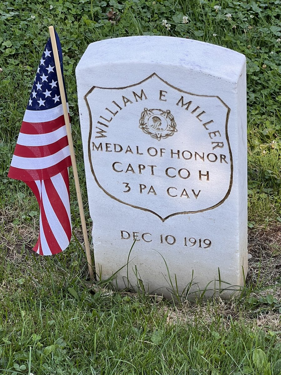 MrShaneGower's tweet photo. Earlier today we visited the National Cemetery at Gettysburg! #socstudme #sschat @GettysburgNEH #nehwhyhere https://t.co/vSCPiQTbp7