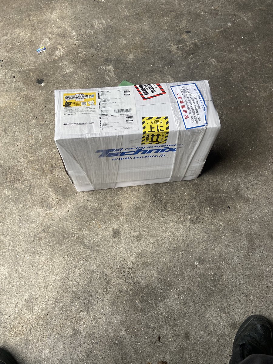 gangpartsMC's tweet photo. 朝一の配達がこれ
テンション上がるわ(゚∀゚)
もう仕事しなくていいですか?
つけるために全力を注ぎたい
#エックストリッグ
#テクニクス
#XTRIG https://t.co/S3wWZN79J8