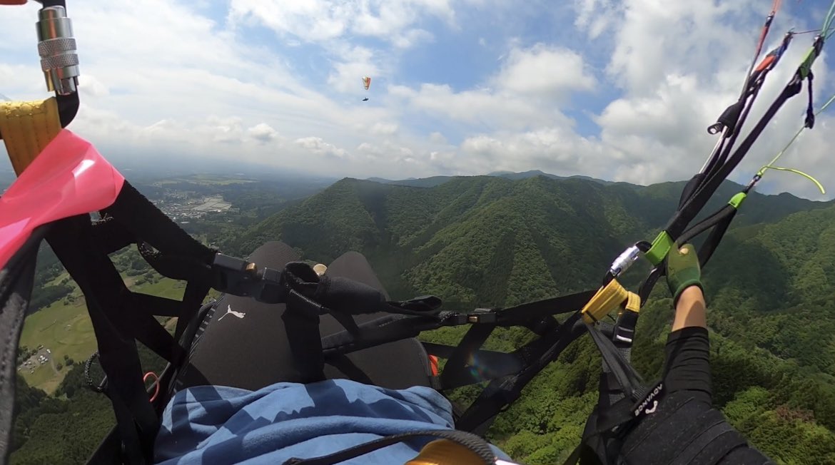saa_local's tweet photo. 【自己紹介】
基本、移住先の伊豆でリモワ・空飛びつつ、二拠点先の塩尻やLACで他拠点にも車旅しながら遊びに行ってます。

元々年30都道府県旅行×4年・仕事外で地方で関係人口作るためのツアー運営(和歌山県那智勝浦町・山形県小国町にて)してました！
今は、地域の人や自然をより深く知りたい〜！ https://t.co/K5oPg3PWRf