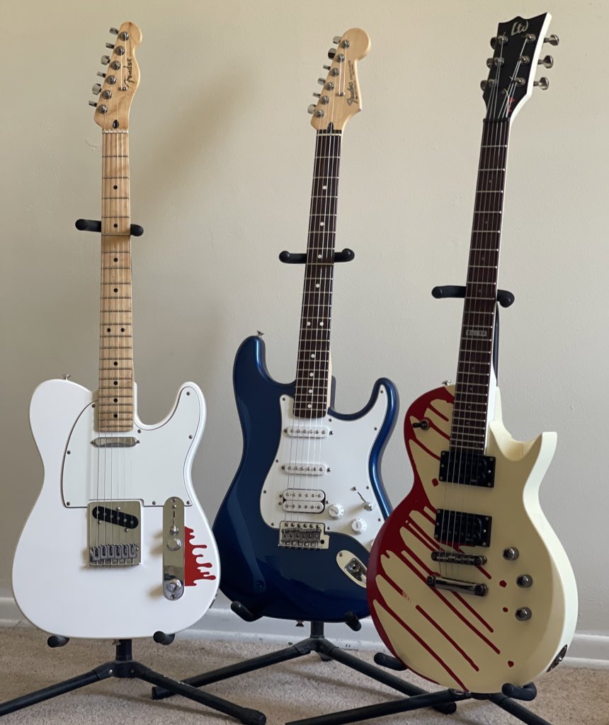 Which is your favorite?? 

Strat, Tele, or Bloodtarrr?? 

#guitars