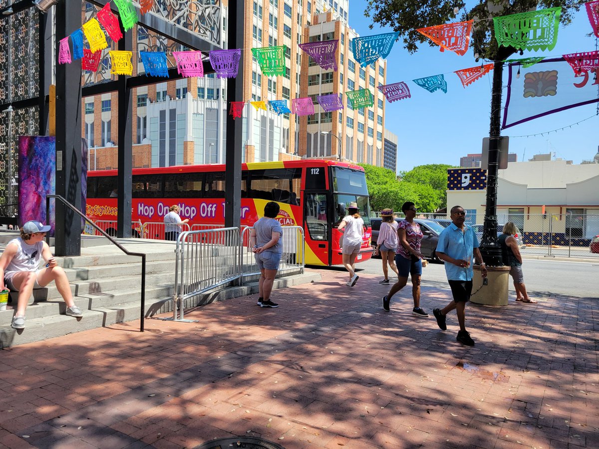 SARiverwalkFun's tweet photo. The @RideRedSA stop number 13 is at @MarketSquareSA. It never disappoints and is so much fun. We highly recommend the margaritas at @MiTierraCafeSA!
https://t.co/DW7xFQBXR1
#SARiverwalkFun #RideRedSA #MarketSquare #VisitSanAntonio #Travel #Margaritas https://t.co/n0av2YvFoO