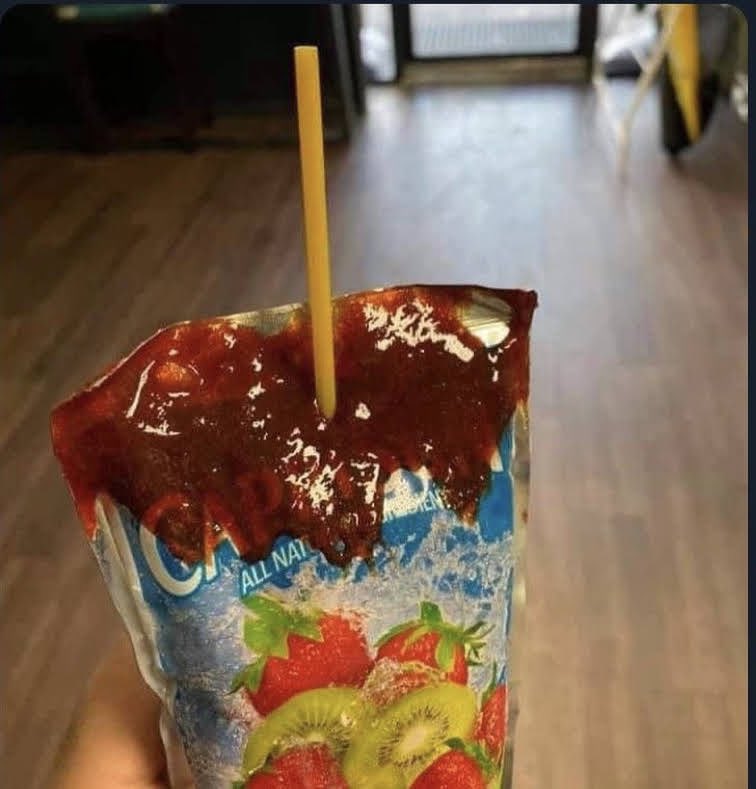 gio__palace's tweet image. When you don’t drink :/