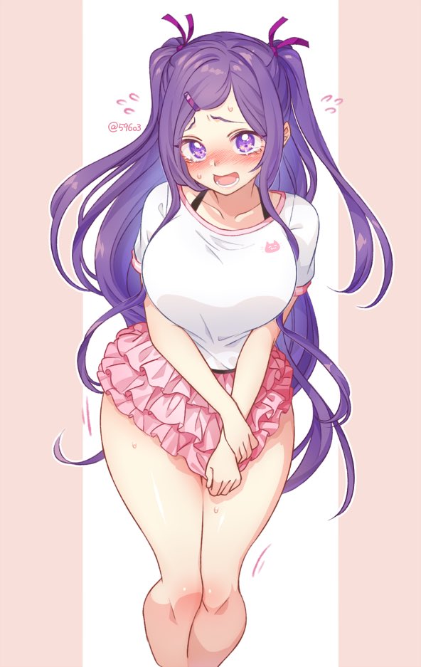 KnifesandPoems's tweet photo. She decided to switch outfits with Natsuki…it clearly doesn’t fit. https://t.co/Y9OU00Xj2T
