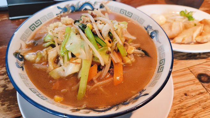 遅めのおひる!今日はガッツリ! 