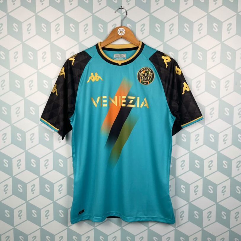 Surprise Shirts tweet media