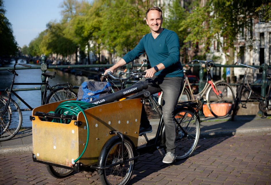 founding's tweet photo. Amsterdam-based circular sharing startup @peerby raises €2.3 for its continued expansion ➡️ https://t.co/ruDA7jCBaB
Circular sharing platform #Peerby, the startup that enables neighbors to borrow and lend household items https://t.co/jWQPdBL3wT