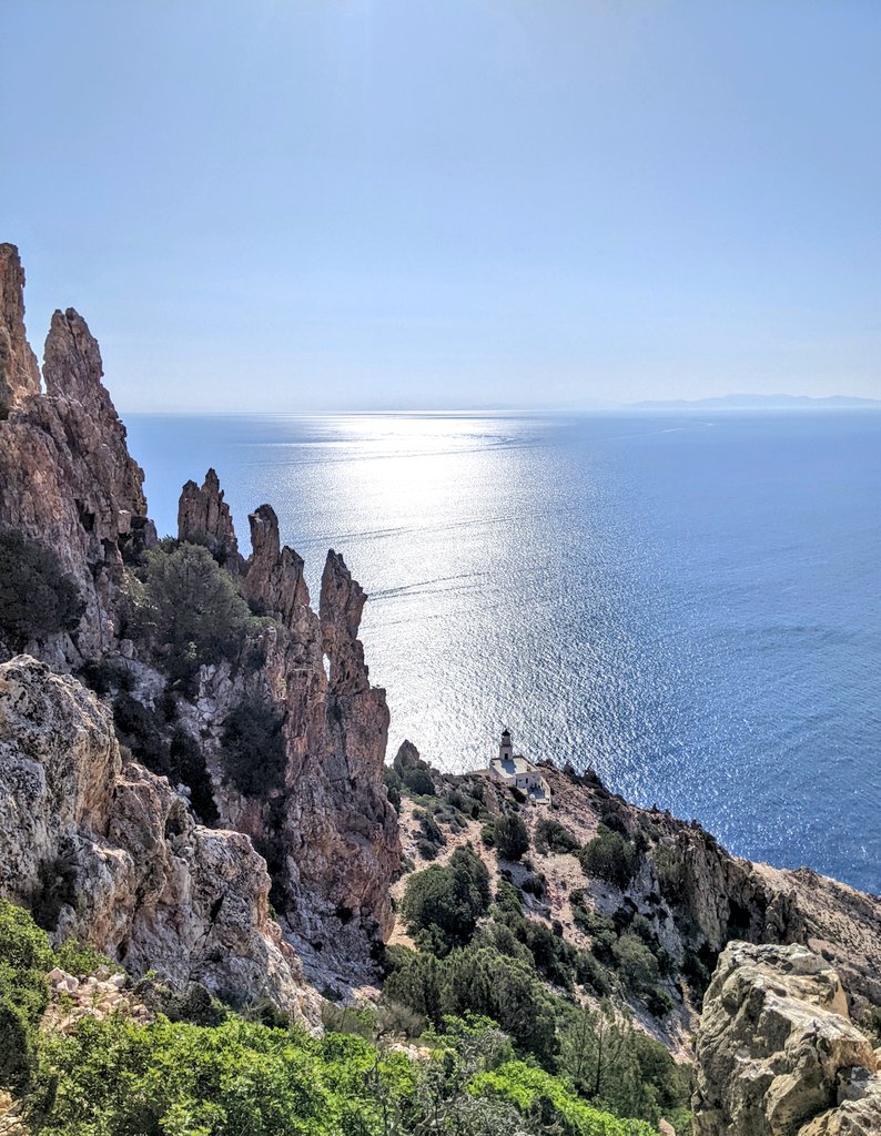LevintheMed's tweet photo. and that's a wrap! 2.5 weeks of survey with #scip2022 on the uninhabited island of Polyaigos, next to #Kimolos in the #Cyclades. Some of the toughest landscapes &amp; most spectacular views I've experienced on a project!

#greek #Archaeology #Ελλάδα #survey @NorwInst @CarletonCollege https://t.co/uuZyKUGI2i