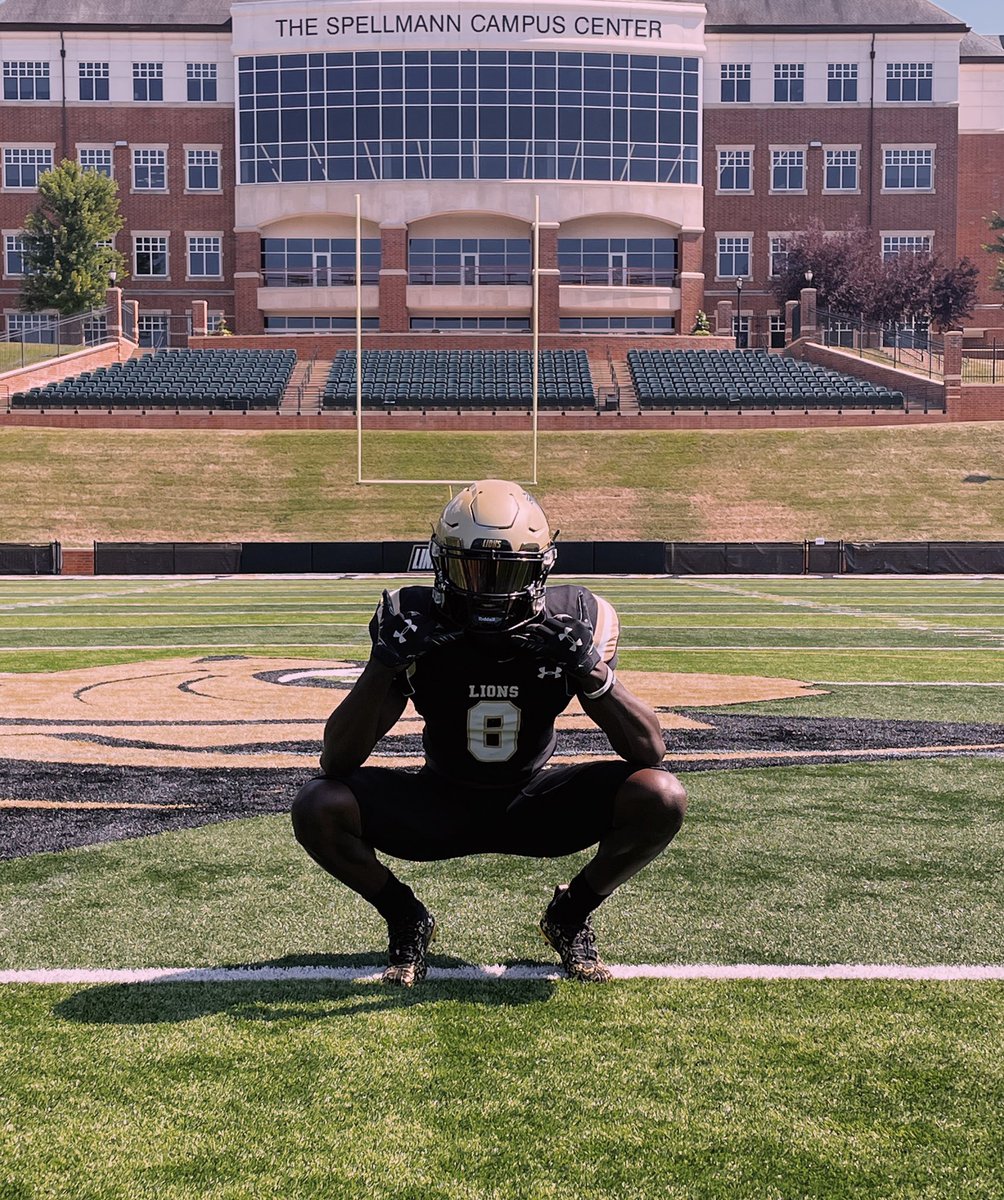 Treyp_16's tweet image. Had me a great unofficial today at @LindenwoodFB Thank you for the hospitality for me and my family. @stugfb @Baldwin_CoachBB @CoachAntJones36 @EricInama @JaguarsBss