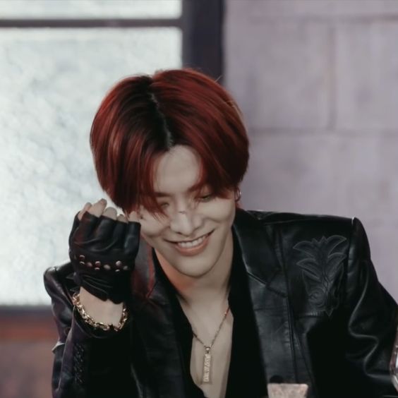 hourly yuta tweet media