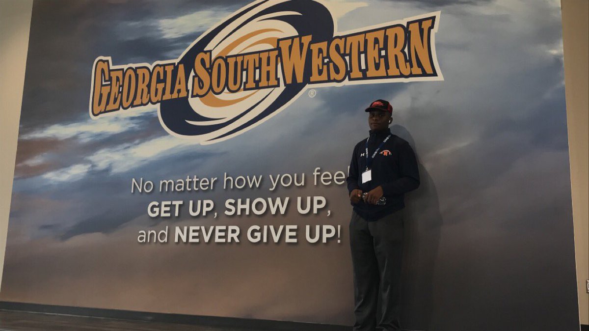 JaylenCovingto3's tweet photo. Storm Day @ GSW https://t.co/42F23MppF8