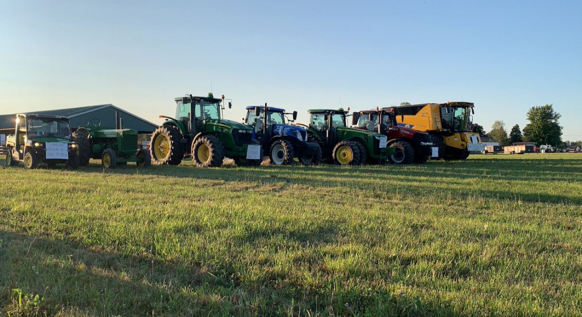 maplevue's tweet photo. Maplevue lineup after entering the Listowel fair parade https://t.co/D8lrl1ecI6