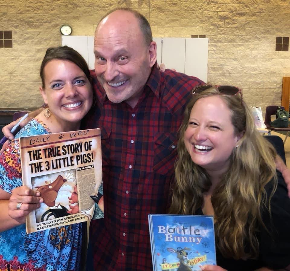 LBookends's tweet image. Memories of #nErDcampMI popping up are giving us *all* the feels. 🥰😭

@ohtruth @ktubb @donalynbooks @joshfunkbooks @robinbh @JBurtBooks @baptistepaul
@shelleyjohannes @inkyelbows @bottomshelfbks @KRoyStudio @LKellerBooks @AlanGratz 

Thank you @colbysharp &amp;amp; @sharpsgalore 📘💛