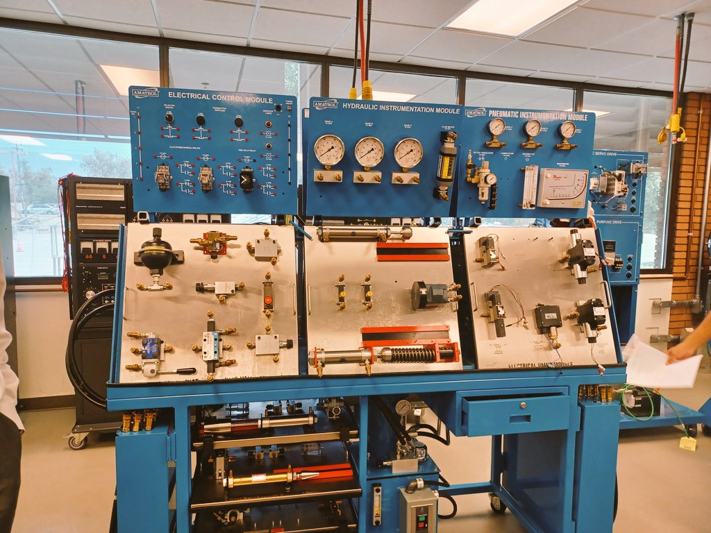 psusdcte's tweet photo. Tour w/Elisa, LAUNCH Apprenticeship System Navigator &amp; Pedro from Intech! There is an outdoor welding area/classrooms/a new megatronics lab! Visit @psusdcte other posts for more pics/videos.
#ctepsusd #psusdproud #college and career @PSUSD_CCReady https://t.co/mDe4y4ANVX